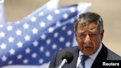 لئون پانه تا، وزیر دفاع آمریکا روز چهارشنبه به بندر اشکلون در جنوب اسرائیل رفت.