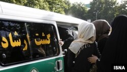  به دنبال اعتراضات سراسری سال گذشته گشت‌های ارشاد از خیابان‌ها برچیده شدند