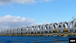 Սլովակիա - Գազի կոմպրեսորային կայան Ուկրաինայի հետ սահմանին մոտ գտնվող Վելկե Կապուսանի ավանում, արխիվ
