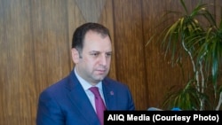 Министр обороны Армении Виген Саргсян (архив)