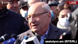 Вазген Манукян 