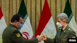 Министр обороны Таджикистана Шерали Мирзо в Тегеране, 8 апреля 2021 года