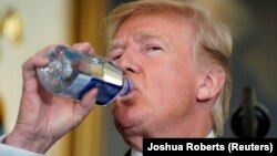 Президент США Дональд Трамп. 15 ноября 2017 года.