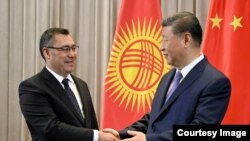 Садыр Жапаров менен Си Цзиньпин. 