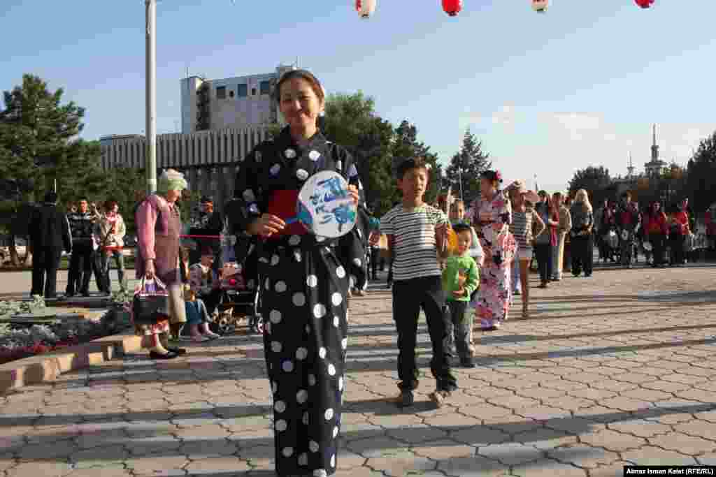Желающих танцевать было много!