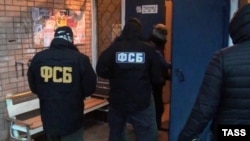 Сотрудники ФСБ, иллюстративное фото