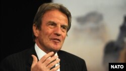 برنار کوشنر، وزيرامورخارجه فرانسه.