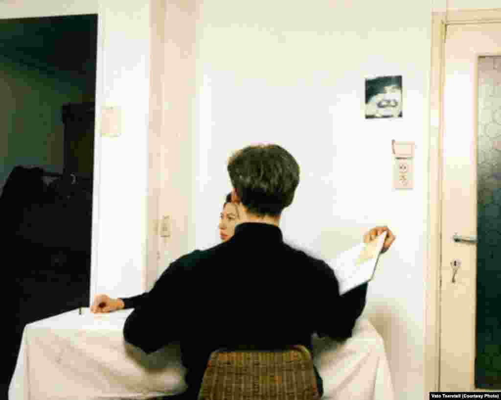 Фотограф Вато Церетели, серия "Структурные изменения"