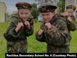 Акцыя да Дня перамогі з удзелам школьнікаў Рэчыцы. Фота рэчыцкай СШ № 6