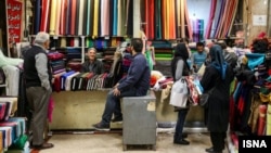 خاوند:تهیه کنندگان «برنامه دولت دوازدهم» از سر اجبار به یک سلسله از مسایل بنیادی، که برای خروج اقتصاد ایران از تنگنا‌های کنونی اهمیت اساسی دارند، نپرداخته اند و یا، در بررسی آنها، به اشاره هایی گذرا اکتفا کرده اند.