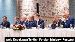 Российская делегация на переговорах в Стамбуле, 16 мая 2025