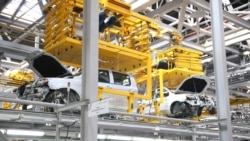 В Казахстане возобновили льготное автокредитование, но люди стоят в очередях за новой машиной  