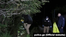 По информации МВД, личность нападавшего и его мотивы пока не известны, ведется следствие