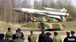 عکسی از ضد موشک های سی ۲۰۰ روسی. روسیه هزینه های نظامی خود را سه برابر کرده است. 