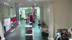 Все заради «селфі». Студент із Німеччини затриманий за «Ніч у музеї» в Сіднеї – відео