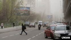 Пилова буря, спричинена вітром