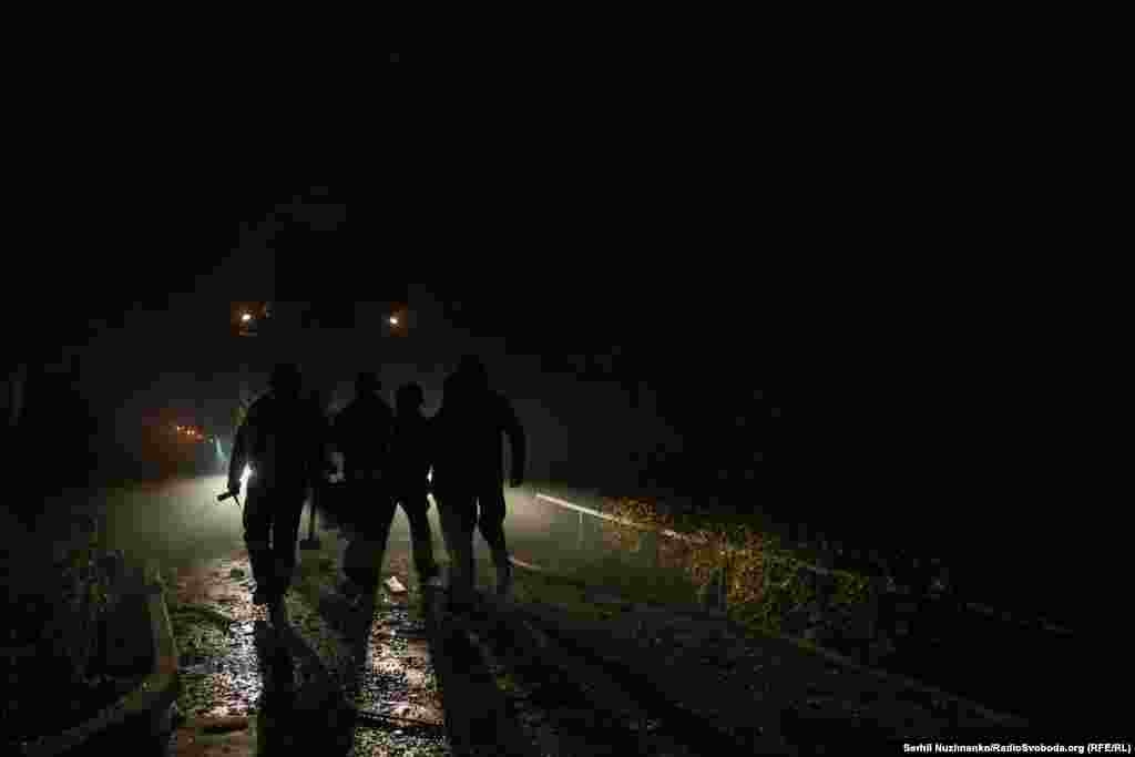 Українська влада і міжнародні організації кваліфікують ці удари як воєнні злочини Російської Федерації і наголошують, що вони мають цілеспрямований характер