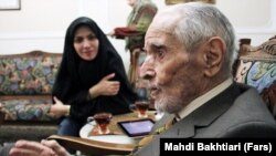 انور خامه‌ای در گفت‌وگویی با خبرگزاری فارس