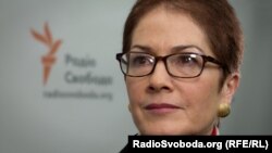 Марі Йованович