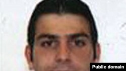 حکم اعدام بهنود شجاعی برای چندمین بار است که به تعویق می افتد تا وی بتواند رضایت اولیای دم را جلب کند.