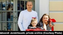 Аляксандар Енджэеўскі з сям'ёй. Фота з прыватнага архіву