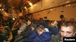 Эвакуацыя людзей зь Лібіі на самалёце МНС Расеі.