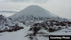 نمایی از قله پاریناکوتا؛ عکس‌ها از مهری جعفری