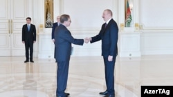 Ադրբեջանի նախագահը հանդիպում է Բաքվում ԱՄՆ դեսպանի հետ, արխիվ