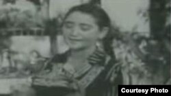 18 ëшида “Дўппи тикдим” қўшиғини ижро этганидан сўнг¸ Клара Жалилованинг шуҳратига шуҳрат қўшилди.