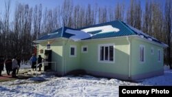 ФАП, построенный Катарской благотворительной организацией в КР в Иссык-Кульской области КР. Иллюстративное фото.