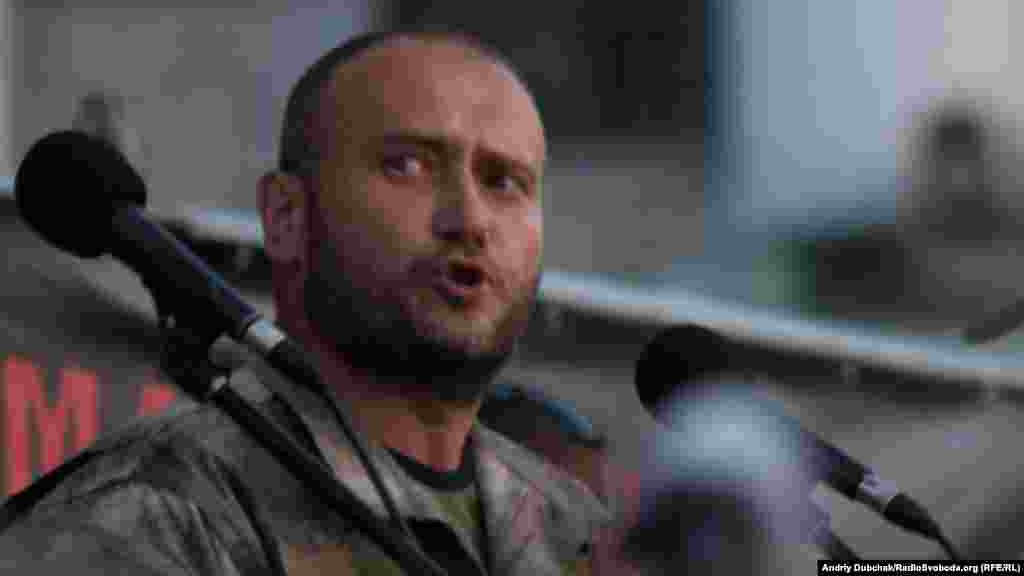 Лідер&nbsp;​&laquo;​Правого сектору&raquo; Дмитро Ярош під час промови