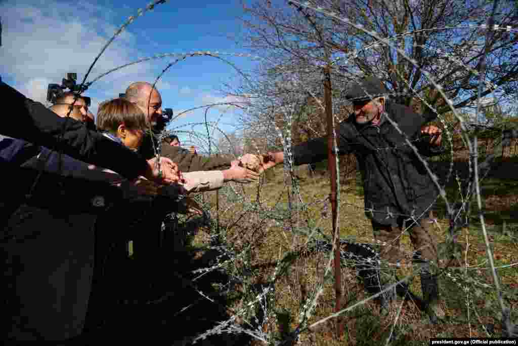 2 ноября 2017 года. Дата Ванишвили и президенты Эстонии и Грузии &ndash; Керсти Кальюлайд и Георгий Маргвелашвили.