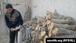 Қишнинг совуқлигидан мактаблар маъмуриятлари исинишнинг турли йўлларини кашф қилмоқда.