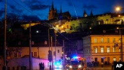 Չեխիա - Շտապ բուժօգնության ավտոմեքենան դեպքի վայրում, Պրահա, 21-ը դեկտեմբերի, 2023թ.