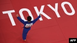 Қазақстандық дзюдошы Елдос Сметов Токио олимпиадасында қола медаль алды. Қазақстан жұрты оның жүлде алған сәтін телеарнадан көре алмады. 