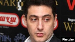 Հայաստանի պետական ֆիլհարմոնիկ նվագախմբի գեղարվեստական ղեկավար եւ գլխավոր դիրիժոր Էդուարդ Թոփչյան