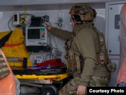 Анастасія Хлівна в машині медеваку