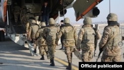 Հայ խաղաղապահները մեկնում են Ղազախստան, «Զվարթնոց» օդանավակայան, 7-ը հունվարի, 2022թ․