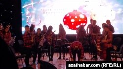 Новогодний концерт струнного коллектива Тахир Атаева. Ашхабад, 29 декабря, 2021 г.