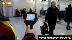Температурний скринінг у Міжнародному аеропорту Алмати через поширення коронавірусу, січень 2020 року