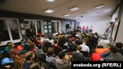 Дыскусія ў «Прэс-клюбе», архіўнае фота 