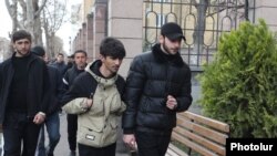 Լուսանկարում Տիգրան Ուլուբաբյանը Քննչական կոմիտեի մոտ, 21-ը մարտի, 2025թ.