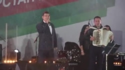 Яңгыр астында узган сайлау концертына Рөстәм Миңнеханов килмәде