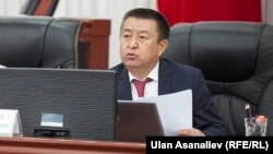 Депутат, экс-спикер парламента Чыныбай Турсунбеков.