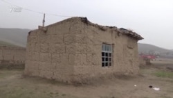 Ҳаёт дар хонае, ки на дар дорад, на бому на тиреза