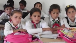 "Падараш меояд, гиребони муаллимро мегирад"