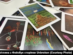 Малюнки військовослужбовців, які переносять різні травми після поранення чи полону