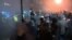 Сутичка протестувальників та поліції під МВС (відео)