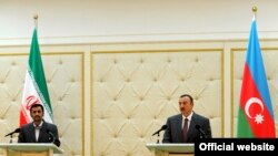 Azerbaijan -- President Ilham Aliyev and his Iranian counterpart Mahmud Ahmadinejad make press statements in Baku, 17Nov2010