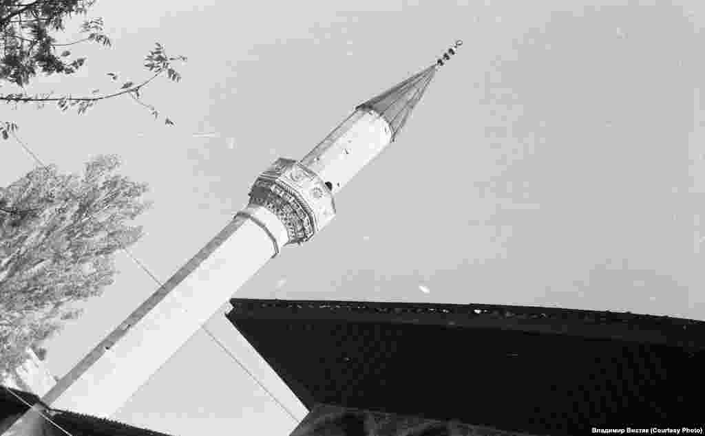 Bağçasaraydaki saray &ndash; dünya seviyesindeki tarih ve medeniyet yadikârlığı, dünyada qırımtatar saray mimarcılığınıñ yekâne örnegidir 